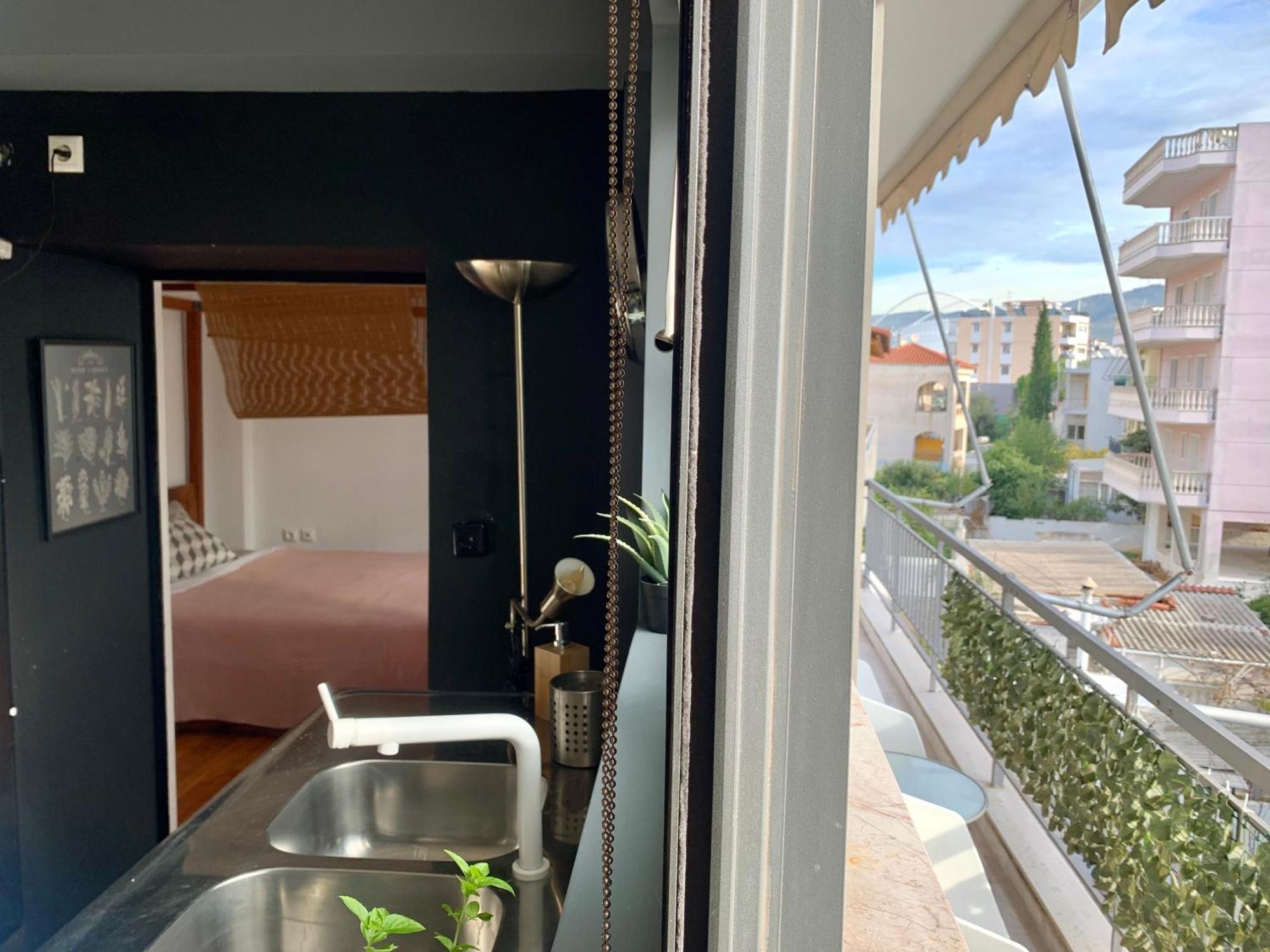 Apartment Close To Oaka Iaso, Mitera Athens